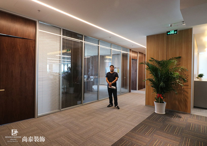 2000㎡现代简约办公室设计装修 | 融创中国