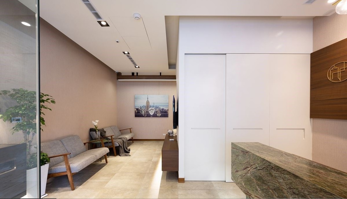 商业空间设计:融合北欧与现代风的简约牙医诊所